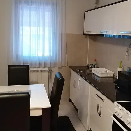 Apartament Zvezdica *